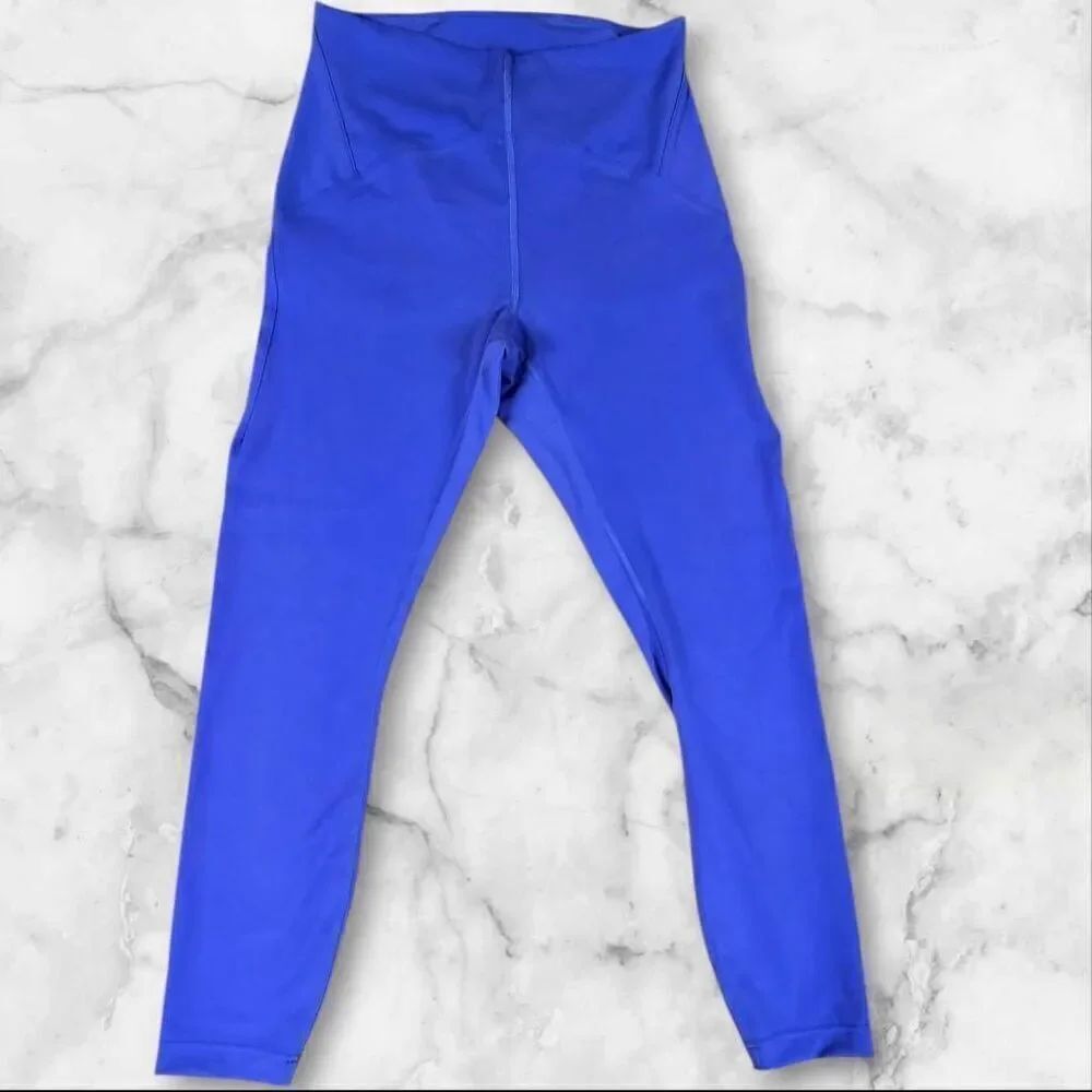 Lululemon Size 6 Lilac Purple InStill Leggings
